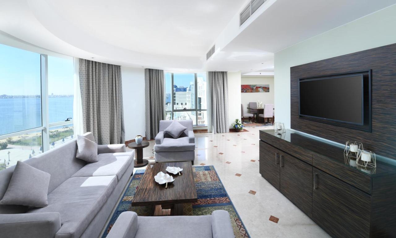 Tolip El Forsan Hotel Ismaília Exterior foto A suite at the Hilton Tel Aviv