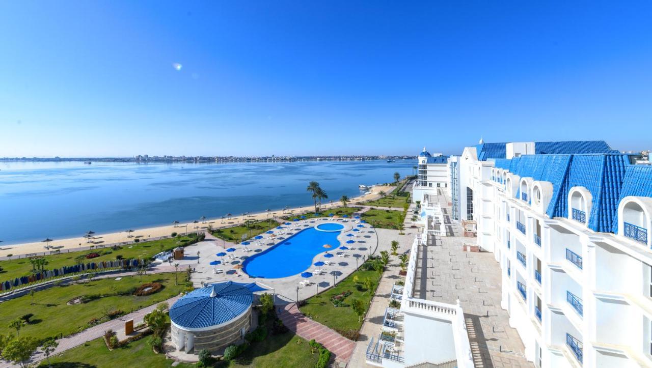 Tolip El Forsan Hotel Ismaília Exterior foto View of the Bay of Tangier
