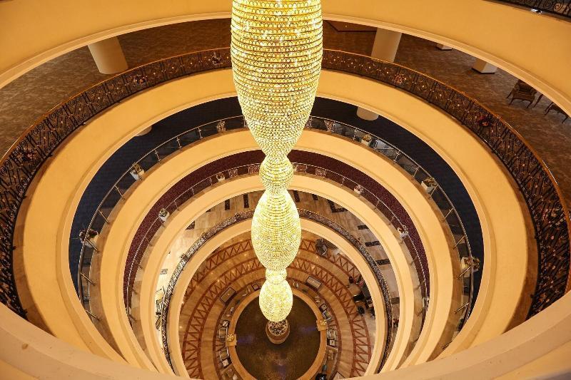 Tolip El Forsan Hotel Ismaília Exterior foto The spiral staircase