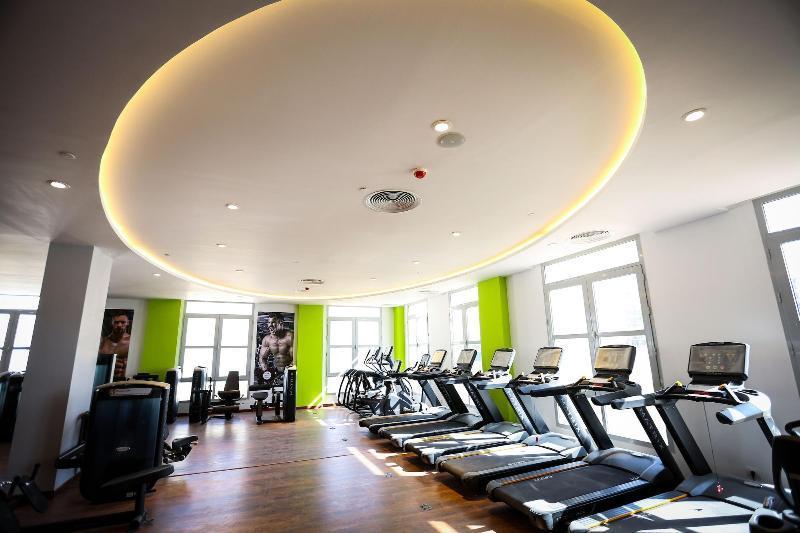 Tolip El Forsan Hotel Ismaília Exterior foto The gym at the London Bridge Campus